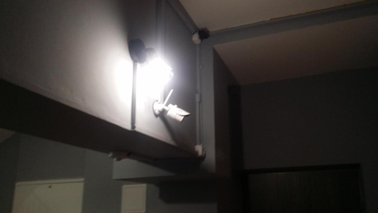Apartament Venge -Cale Mieszkanie 46M2 Na Wylacznosc - Z Jedna Sypialnia I Jednym Sypialno-Salonem -3 Pietro Bez Windy- Rezerwacja Bez Karty Kredytowej-Klimatyzacja-Netflix-2 Lozeczka Dzieciece- Bezplatny Parking Publiczny 弗罗茨瓦夫 外观 照片