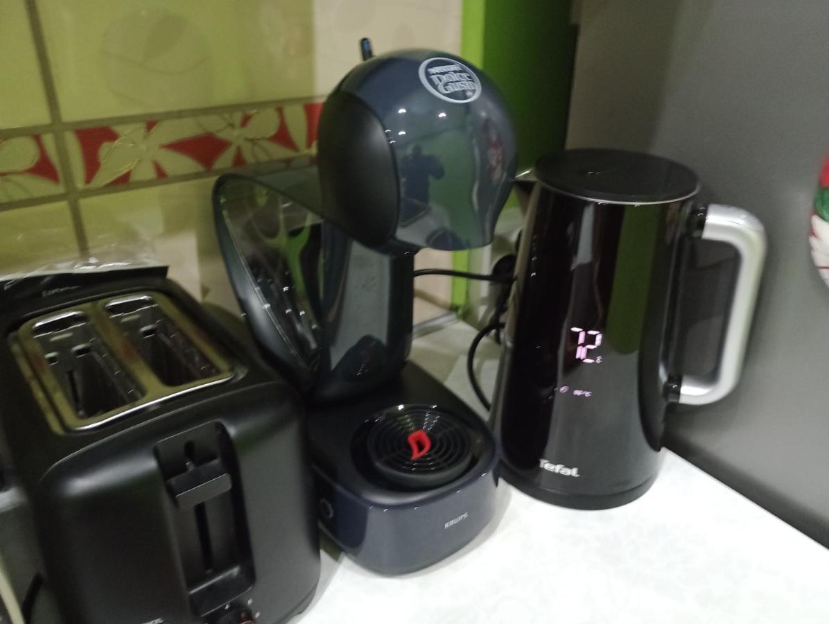 Apartament Venge -Cale Mieszkanie 46M2 Na Wylacznosc - Z Jedna Sypialnia I Jednym Sypialno-Salonem -3 Pietro Bez Windy- Rezerwacja Bez Karty Kredytowej-Klimatyzacja-Netflix-2 Lozeczka Dzieciece- Bezplatny Parking Publiczny 弗罗茨瓦夫 外观 照片