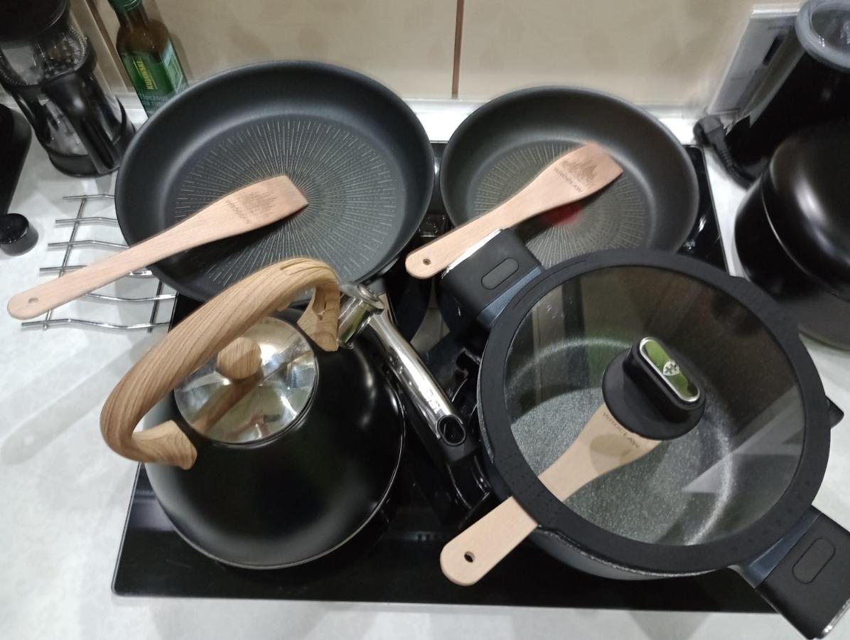 Apartament Venge -Cale Mieszkanie 46M2 Na Wylacznosc - Z Jedna Sypialnia I Jednym Sypialno-Salonem -3 Pietro Bez Windy- Rezerwacja Bez Karty Kredytowej-Klimatyzacja-Netflix-2 Lozeczka Dzieciece- Bezplatny Parking Publiczny 弗罗茨瓦夫 外观 照片