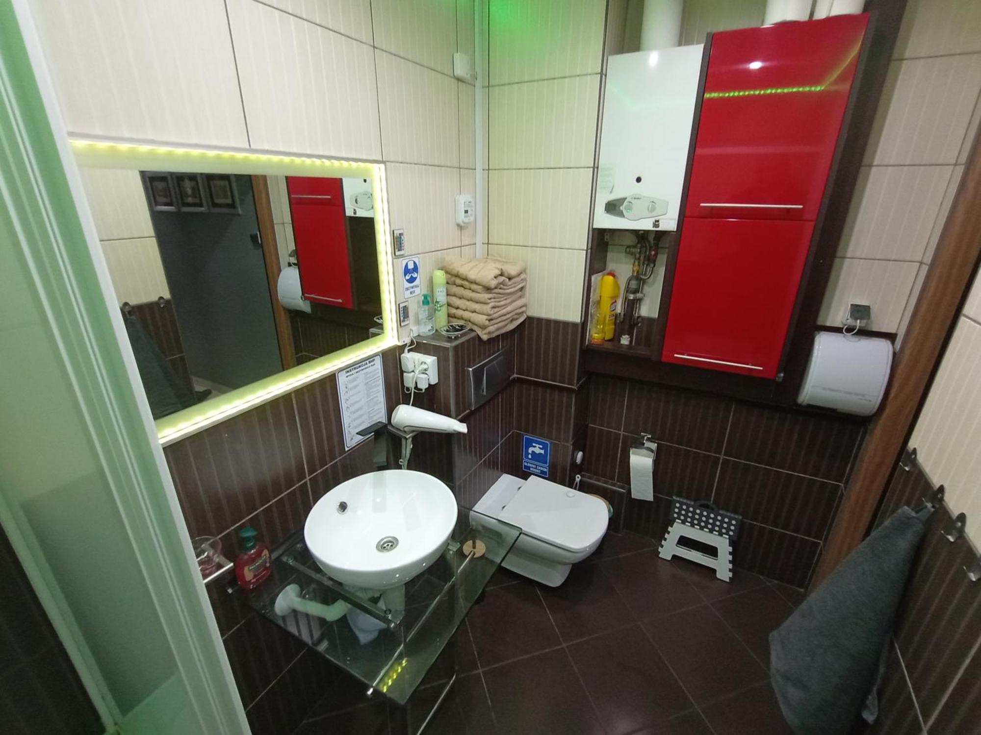 Apartament Venge -Cale Mieszkanie 46M2 Na Wylacznosc - Z Jedna Sypialnia I Jednym Sypialno-Salonem -3 Pietro Bez Windy- Rezerwacja Bez Karty Kredytowej-Klimatyzacja-Netflix-2 Lozeczka Dzieciece- Bezplatny Parking Publiczny 弗罗茨瓦夫 外观 照片