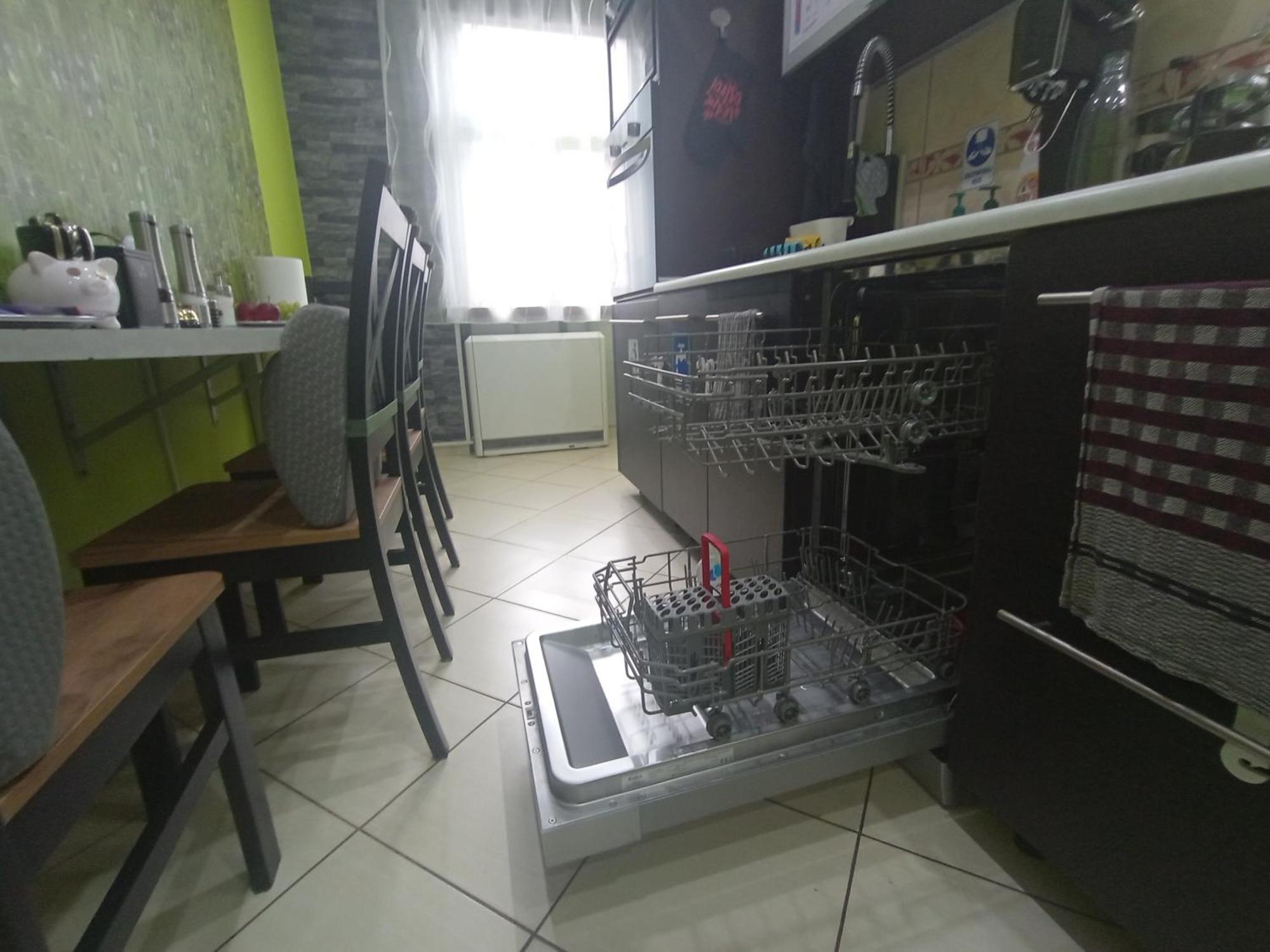 Apartament Venge -Cale Mieszkanie 46M2 Na Wylacznosc - Z Jedna Sypialnia I Jednym Sypialno-Salonem -3 Pietro Bez Windy- Rezerwacja Bez Karty Kredytowej-Klimatyzacja-Netflix-2 Lozeczka Dzieciece- Bezplatny Parking Publiczny 弗罗茨瓦夫 外观 照片