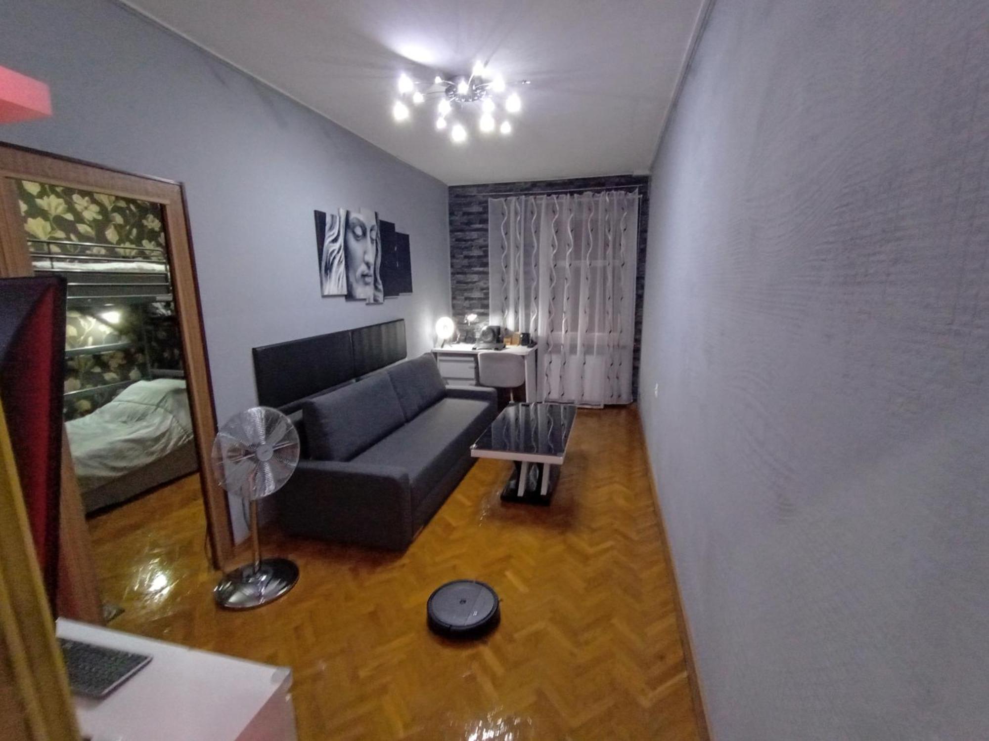 Apartament Venge -Cale Mieszkanie 46M2 Na Wylacznosc - Z Jedna Sypialnia I Jednym Sypialno-Salonem -3 Pietro Bez Windy- Rezerwacja Bez Karty Kredytowej-Klimatyzacja-Netflix-2 Lozeczka Dzieciece- Bezplatny Parking Publiczny 弗罗茨瓦夫 外观 照片