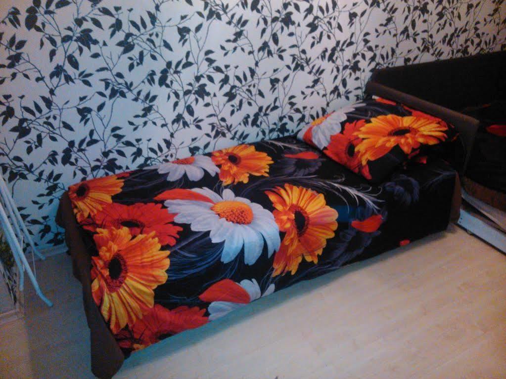 Apartament Venge -Cale Mieszkanie 46M2 Na Wylacznosc - Z Jedna Sypialnia I Jednym Sypialno-Salonem -3 Pietro Bez Windy- Rezerwacja Bez Karty Kredytowej-Klimatyzacja-Netflix-2 Lozeczka Dzieciece- Bezplatny Parking Publiczny 弗罗茨瓦夫 外观 照片